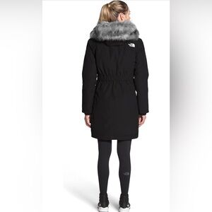 The north face women’s Arctic Parka